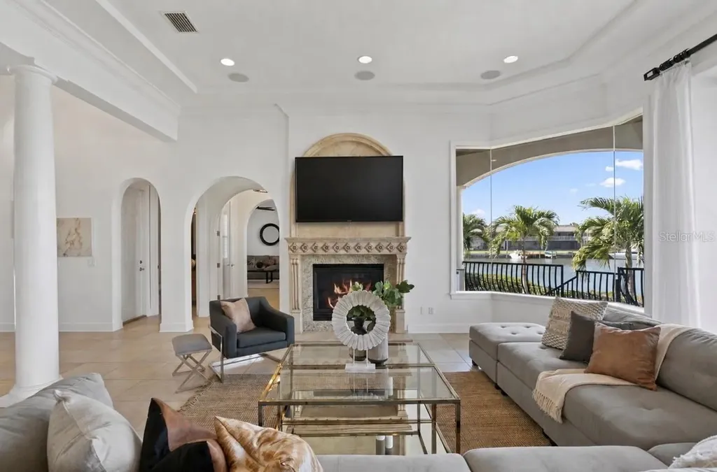 4130 Causeway Vista Drive Tampa FL 33615
