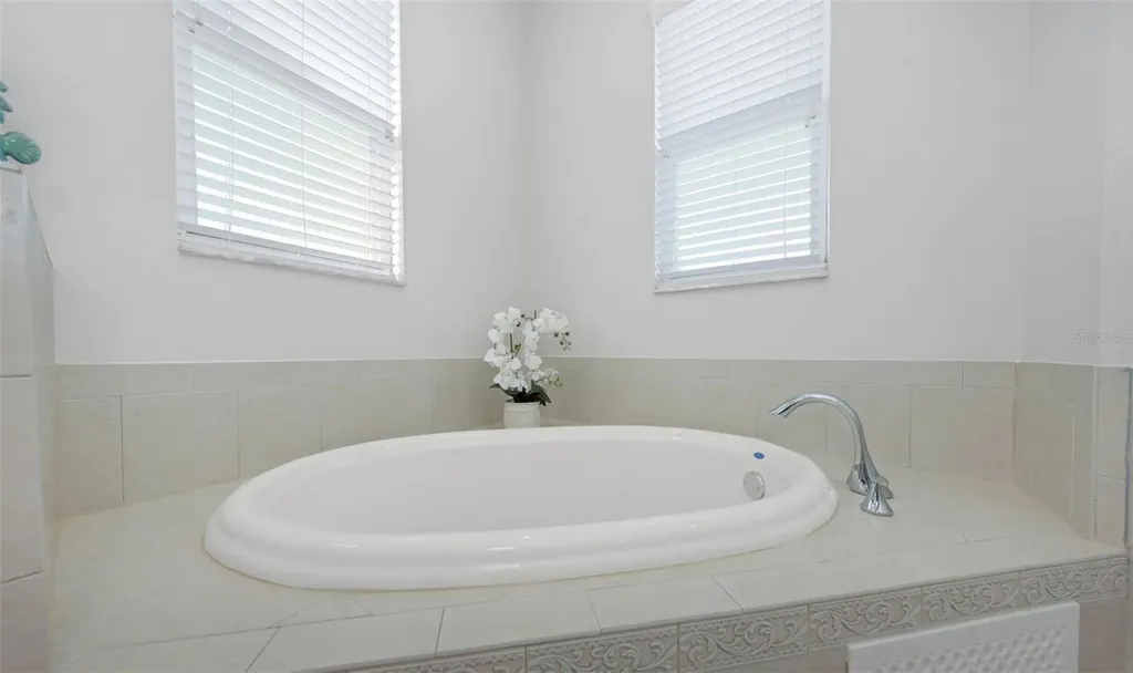 94 S Highland Avenue Tarpon Springs FL 34689