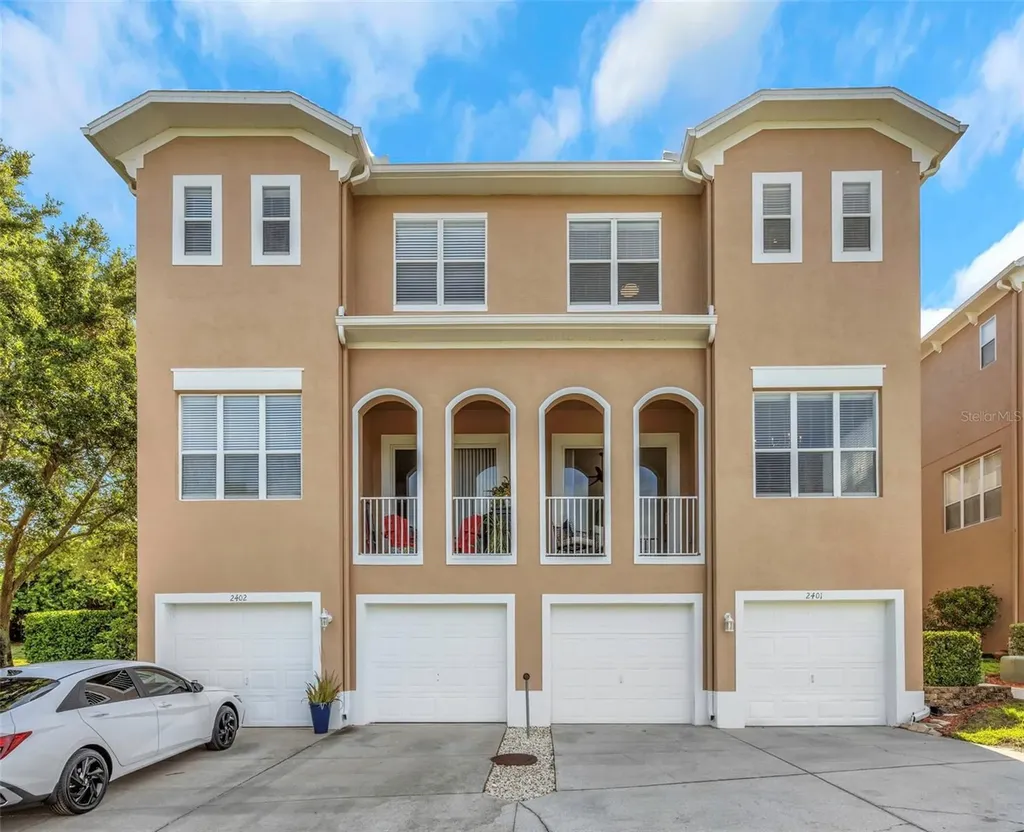 94 S Highland Avenue Tarpon Springs FL 34689