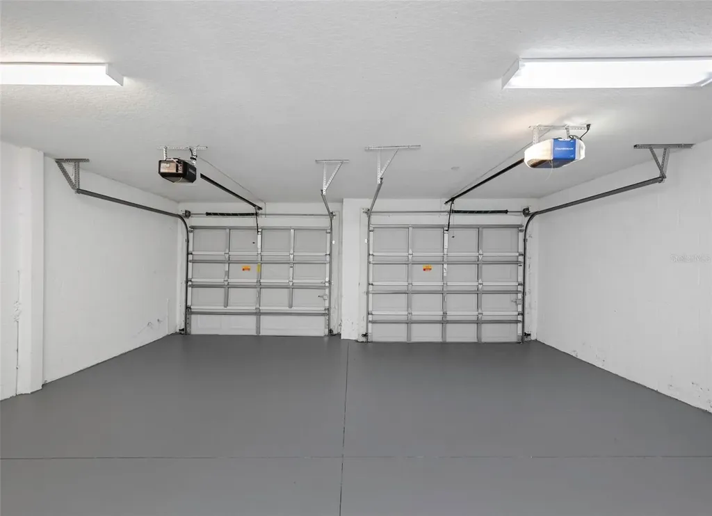 94 S Highland Avenue Tarpon Springs FL 34689