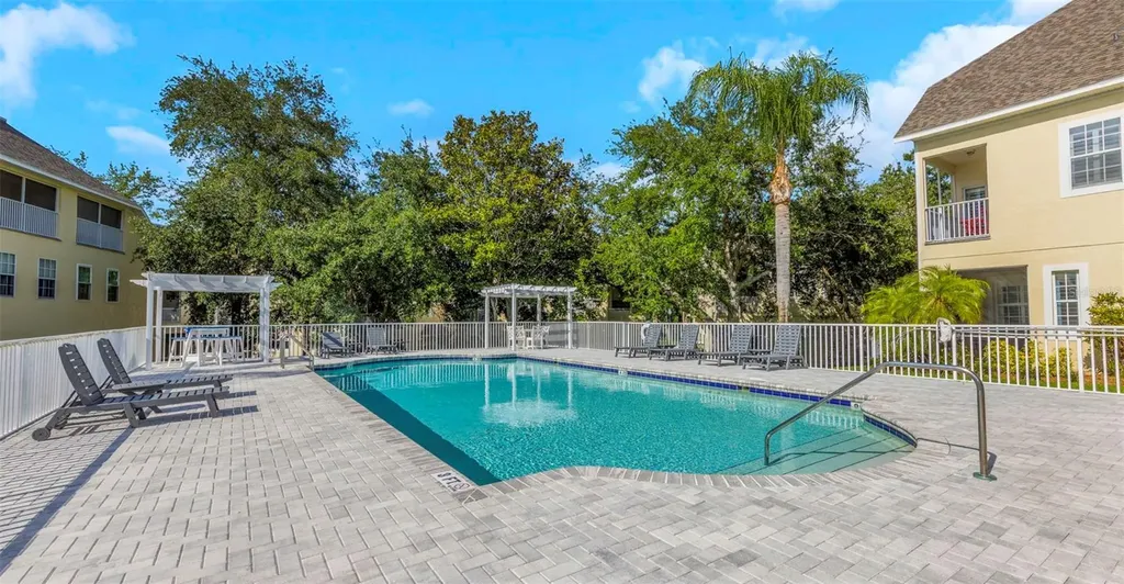 94 S Highland Avenue Tarpon Springs FL 34689