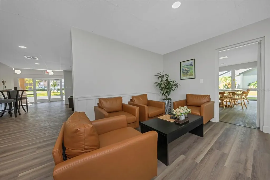 94 S Highland Avenue Tarpon Springs FL 34689