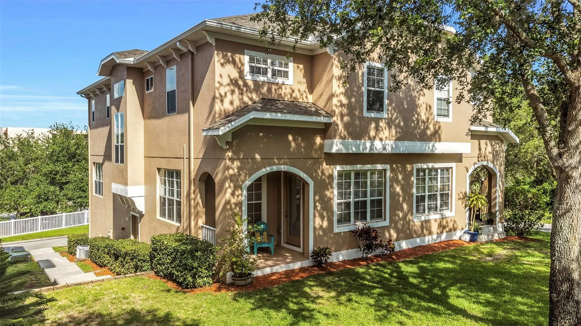 94 S Highland Avenue Tarpon Springs FL 34689