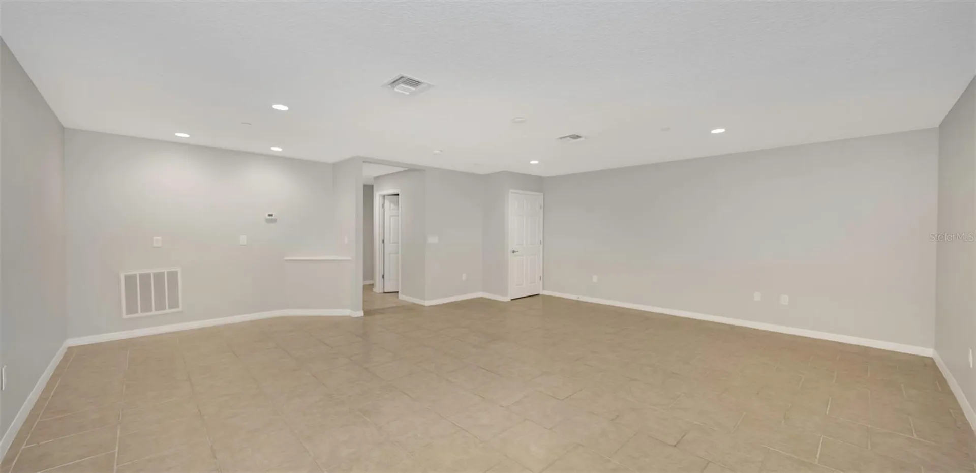 94 S Highland Avenue Tarpon Springs FL 34689