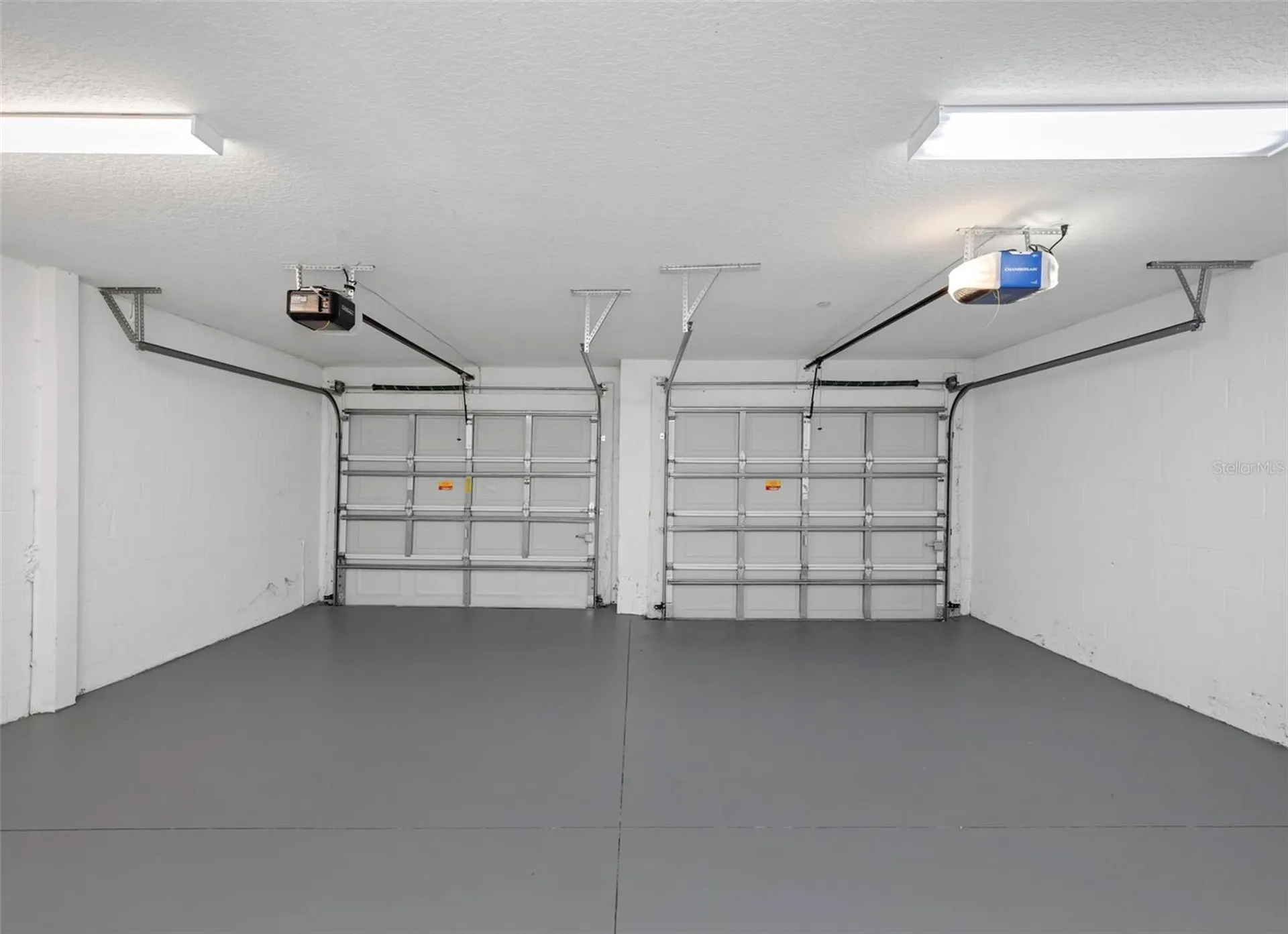 94 S Highland Avenue Tarpon Springs FL 34689