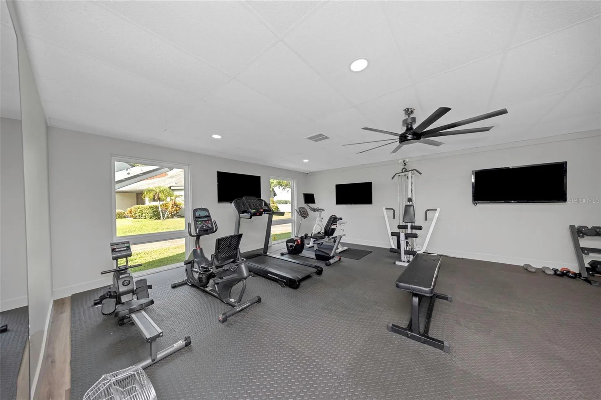 94 S Highland Avenue Tarpon Springs FL 34689