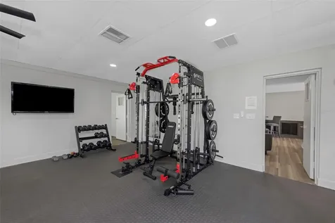 94 S Highland Avenue Tarpon Springs FL 34689