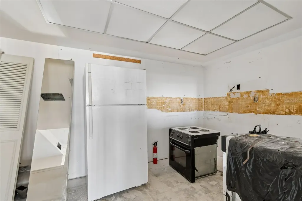 400 Island Way Clearwater Beach FL 33767