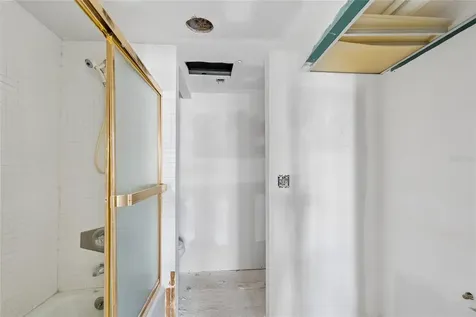 400 Island Way Clearwater Beach FL 33767