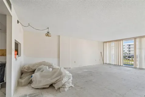 400 Island Way Clearwater Beach FL 33767