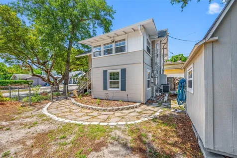 2415 11th Street N St Petersburg FL 33704