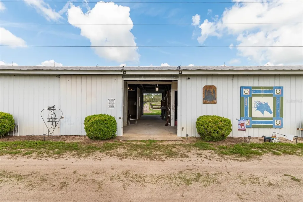 2009 SW 20th Street Bell FL 32619