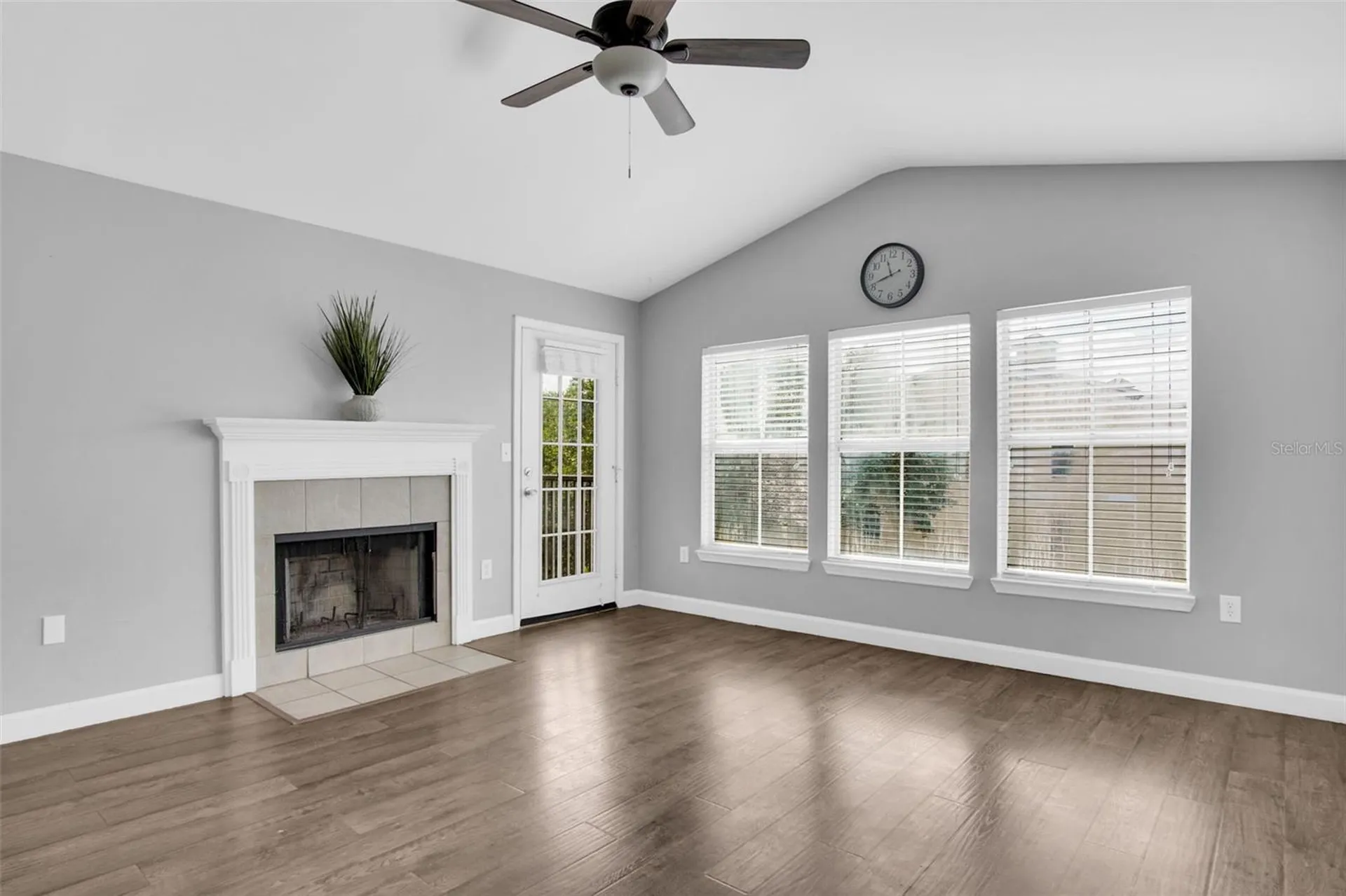 18245 Bridle Club Drive Tampa FL 33647