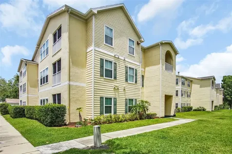 18245 Bridle Club Drive Tampa FL 33647