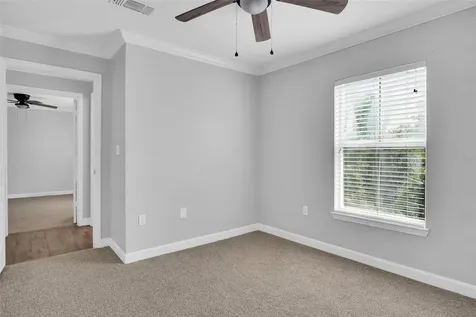 18245 Bridle Club Drive Tampa FL 33647
