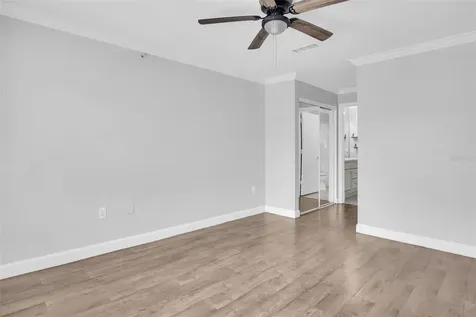 18245 Bridle Club Drive Tampa FL 33647