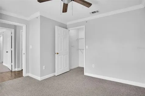 18245 Bridle Club Drive Tampa FL 33647
