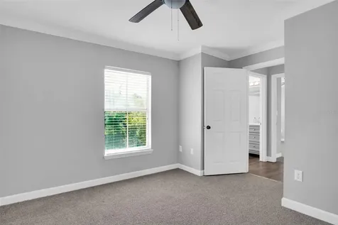 18245 Bridle Club Drive Tampa FL 33647