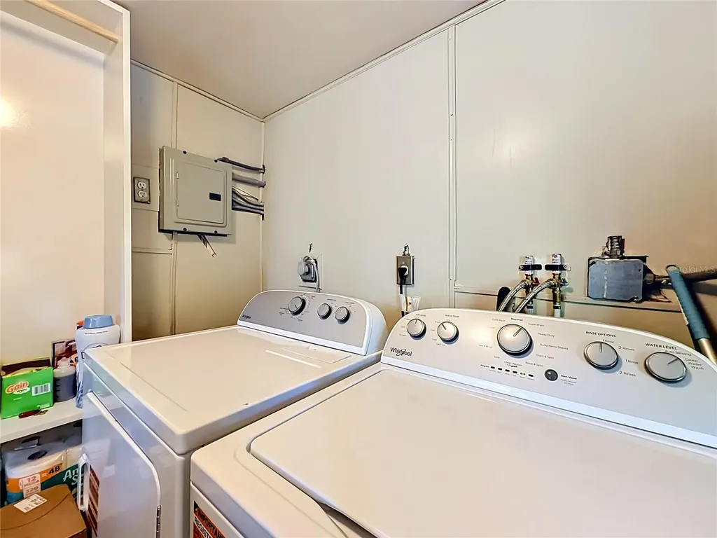 4162 Close Court Mount Dora FL 32757