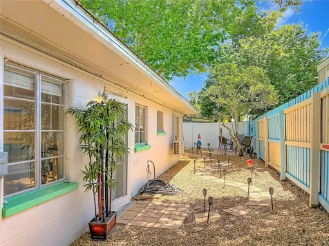 4162 Close Court Mount Dora FL 32757