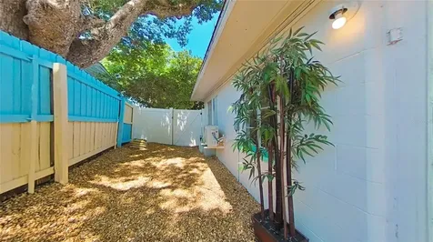 4162 Close Court Mount Dora FL 32757