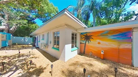 4162 Close Court Mount Dora FL 32757