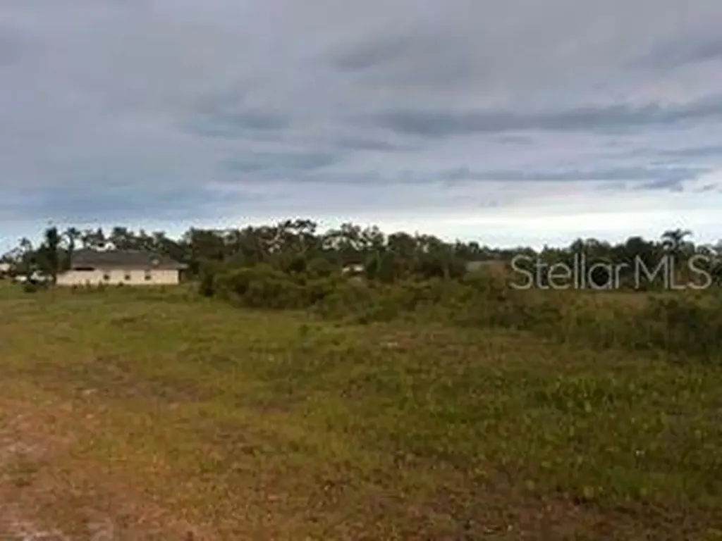 52 Deland Avenue Indian Lake Estates FL 33855