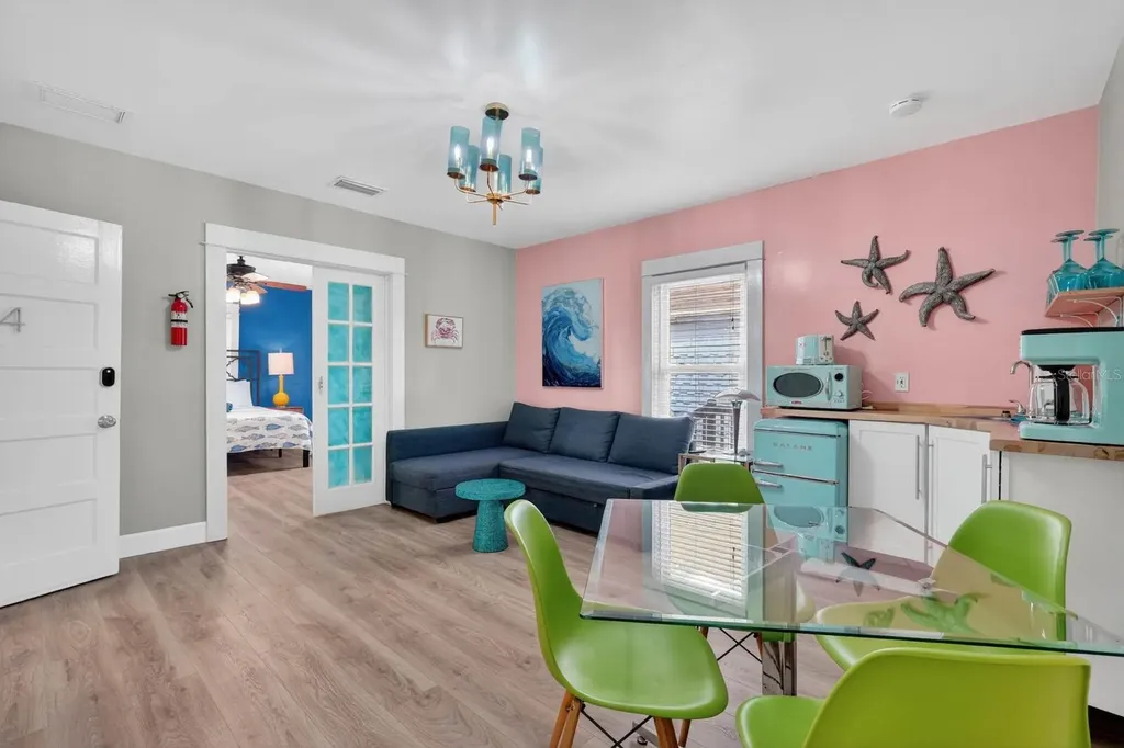 204 Palmetto Street New Smyrna Beach FL 32168