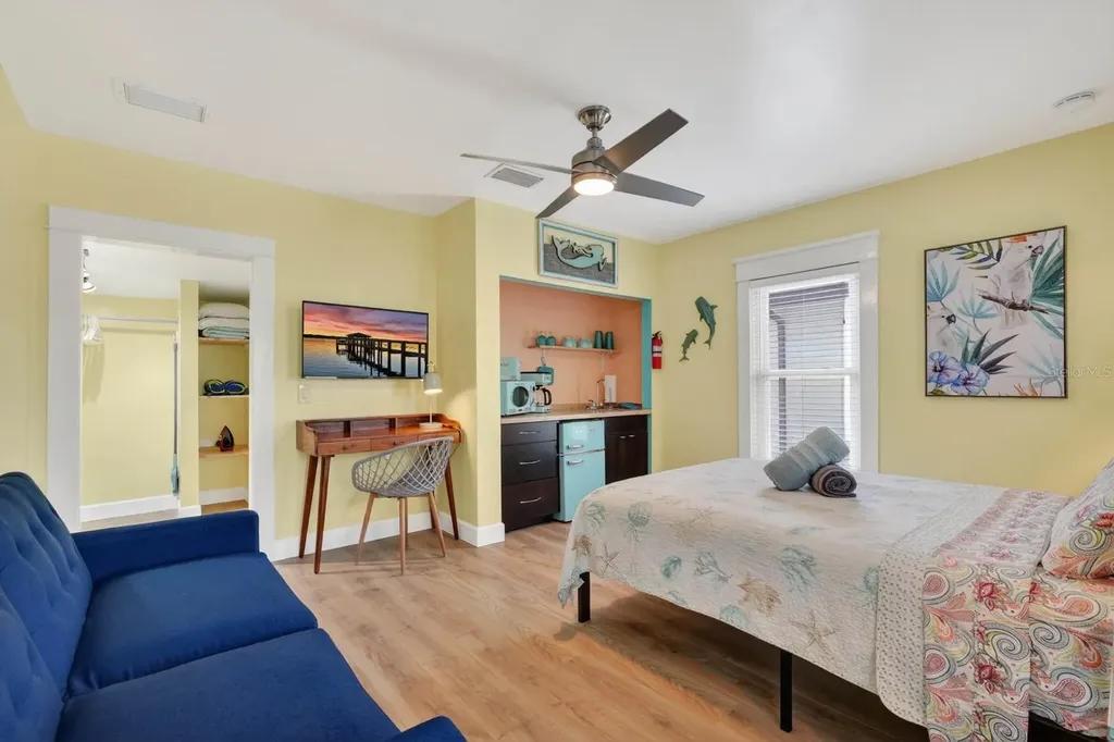 204 Palmetto Street New Smyrna Beach FL 32168