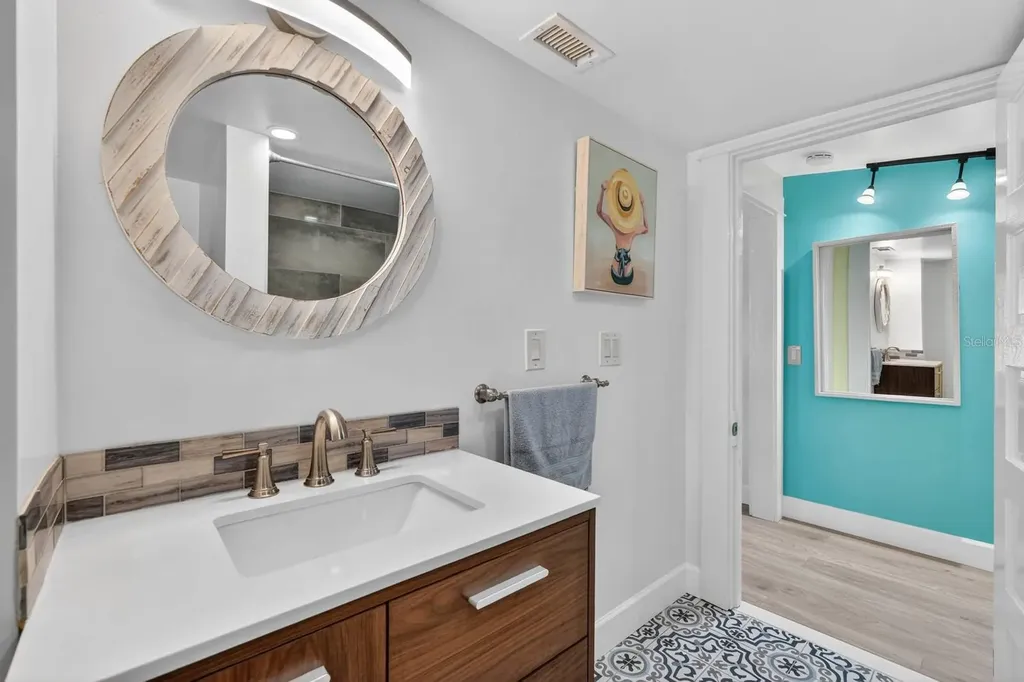 204 Palmetto Street New Smyrna Beach FL 32168