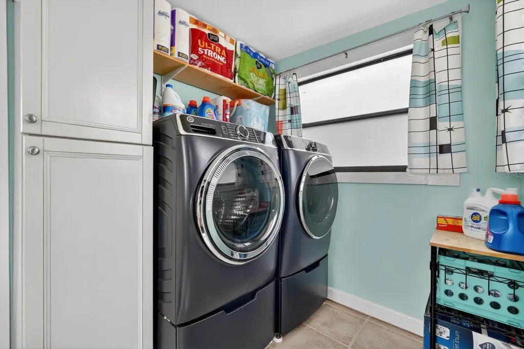 204 Palmetto Street New Smyrna Beach FL 32168