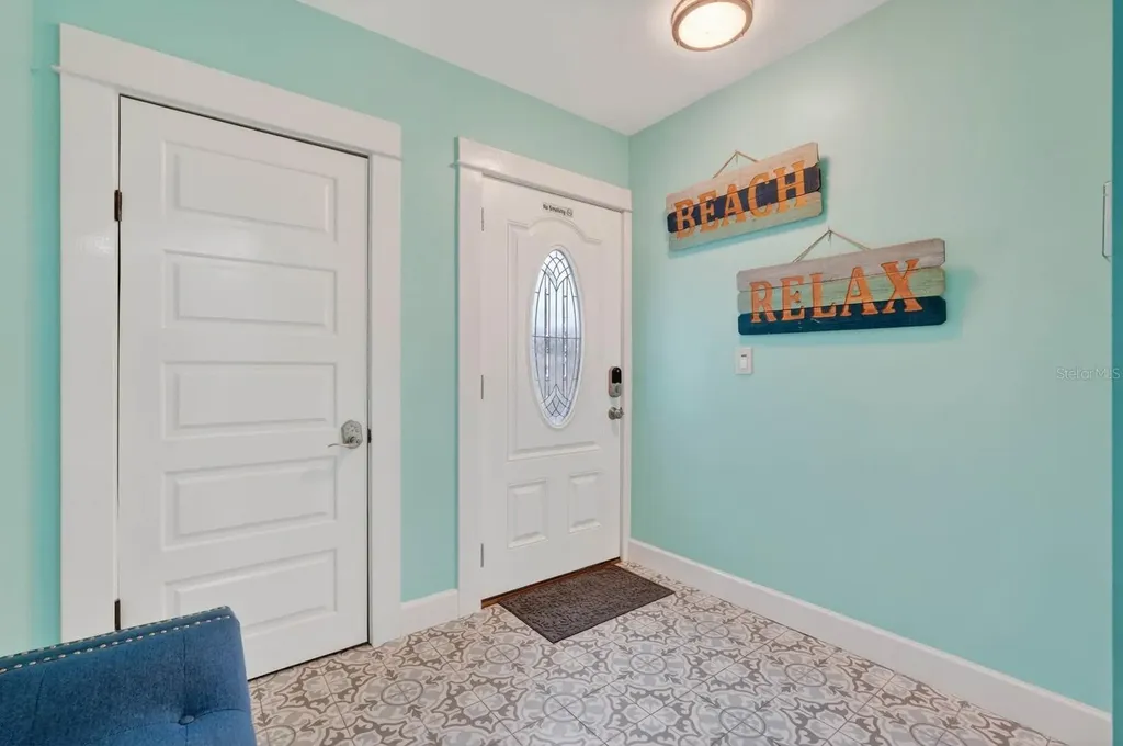 204 Palmetto Street New Smyrna Beach FL 32168
