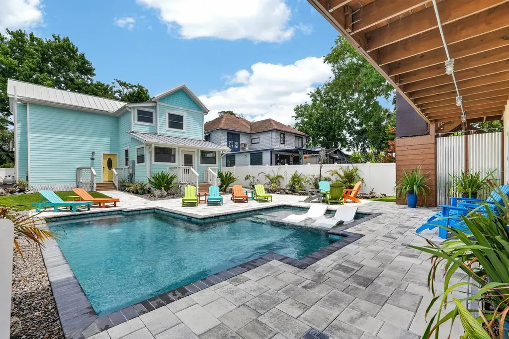204 Palmetto Street New Smyrna Beach FL 32168