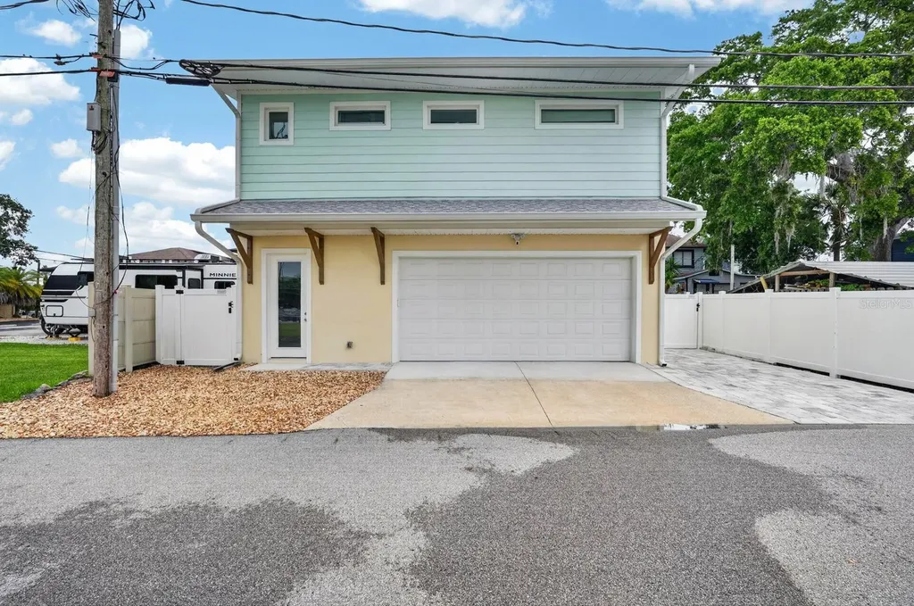 204 Palmetto Street New Smyrna Beach FL 32168