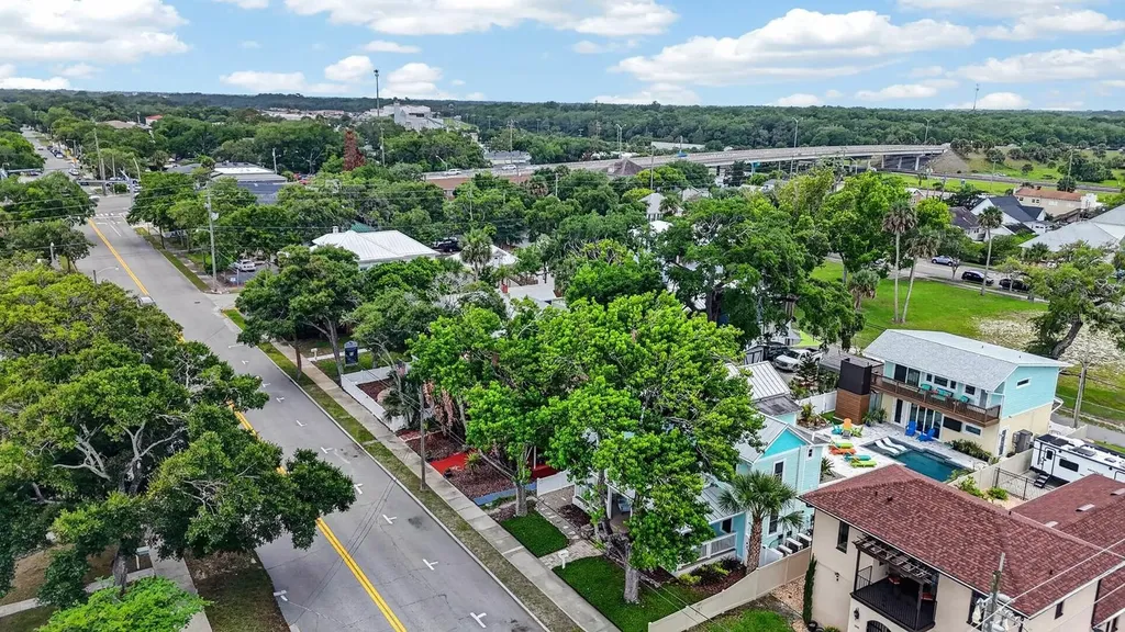 204 Palmetto Street New Smyrna Beach FL 32168