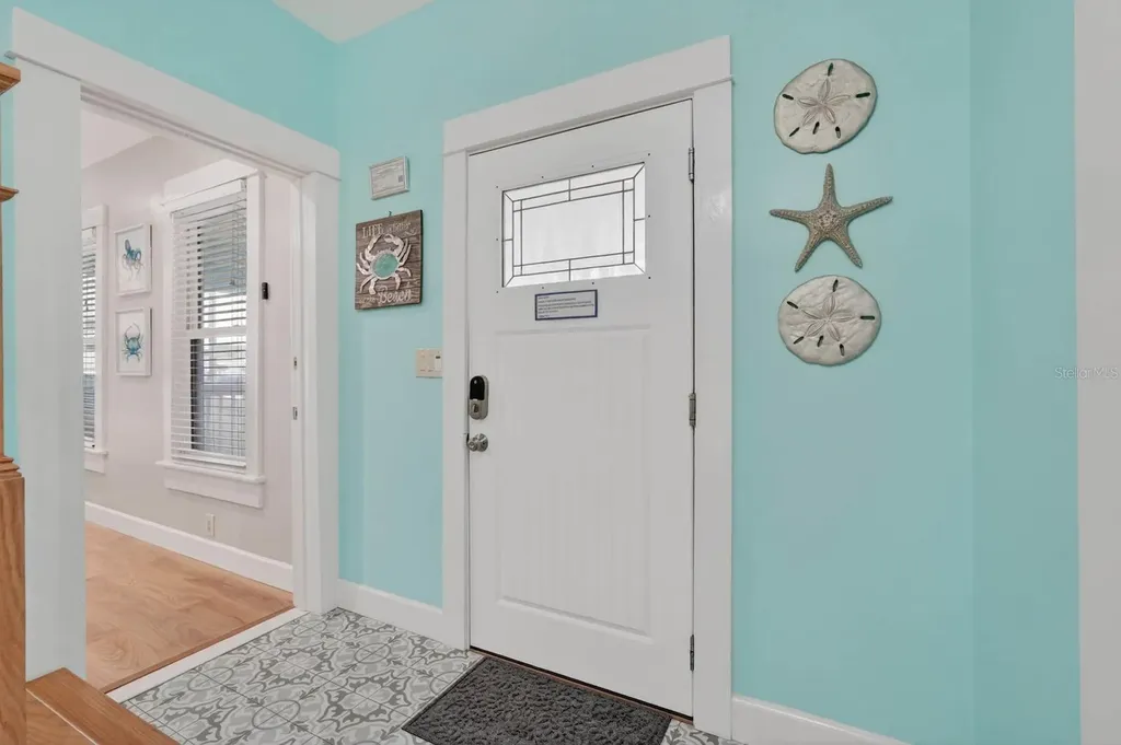 204 Palmetto Street New Smyrna Beach FL 32168