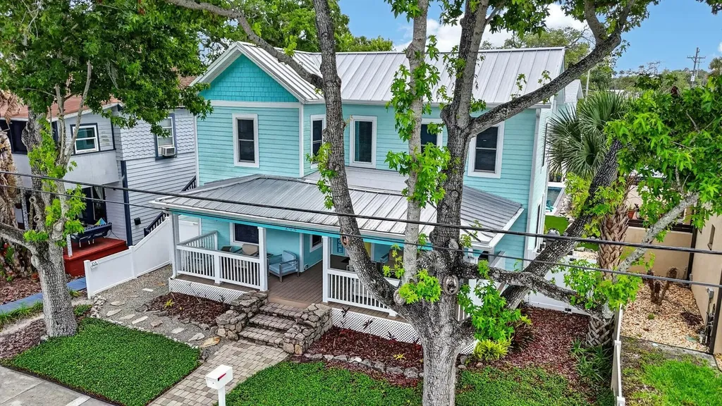 204 Palmetto Street New Smyrna Beach FL 32168
