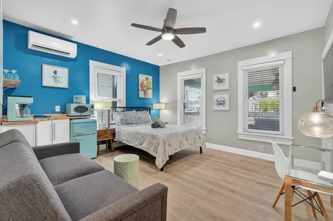 204 Palmetto Street New Smyrna Beach FL 32168