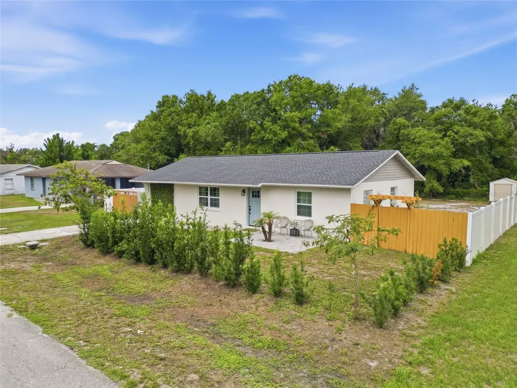 4821 Myrick Avenue Bowling Green FL 33834