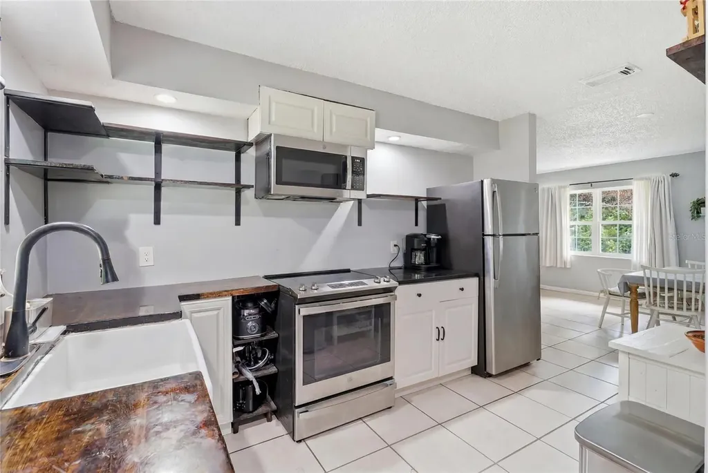 4821 Myrick Avenue Bowling Green FL 33834