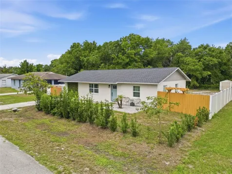 4821 Myrick Avenue Bowling Green FL 33834