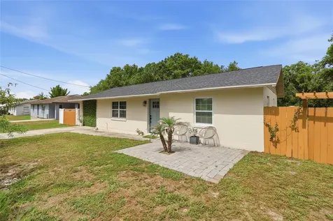 4821 Myrick Avenue Bowling Green FL 33834