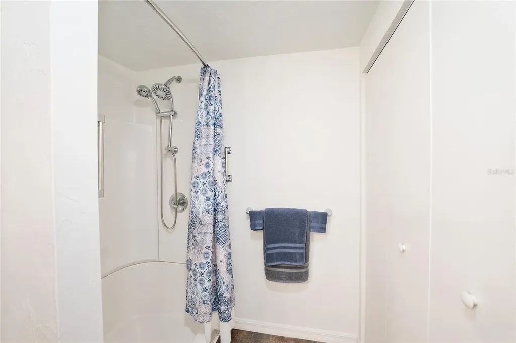 7870 SW 25th Place Bell FL 32619