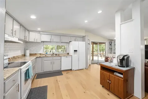 7870 SW 25th Place Bell FL 32619