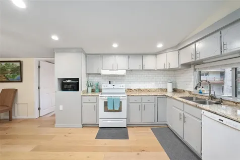 7870 SW 25th Place Bell FL 32619