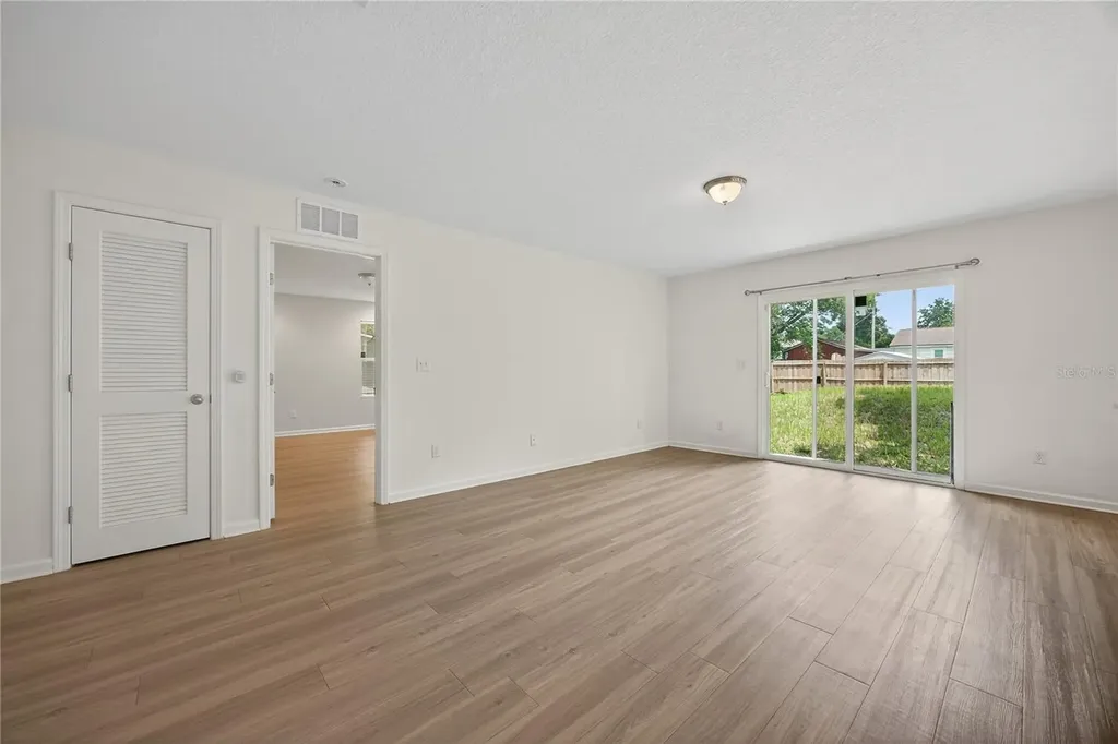 5315 Colonial Avenue Jacksonville FL 32210
