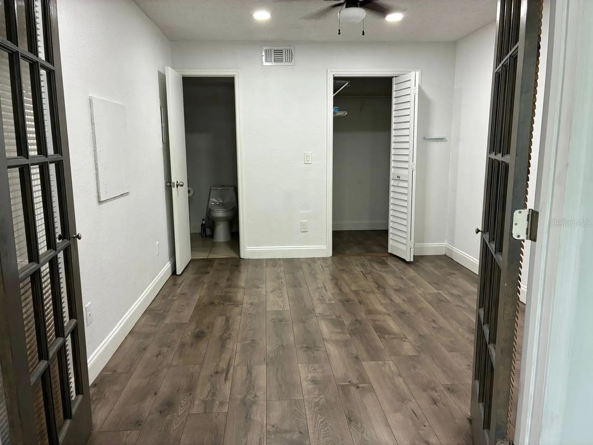 5701 Gatlin Avenue Orlando FL 32822