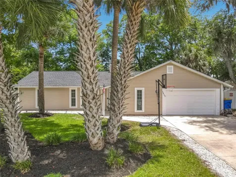 1415 Travelers Palm Drive Edgewater FL 32132