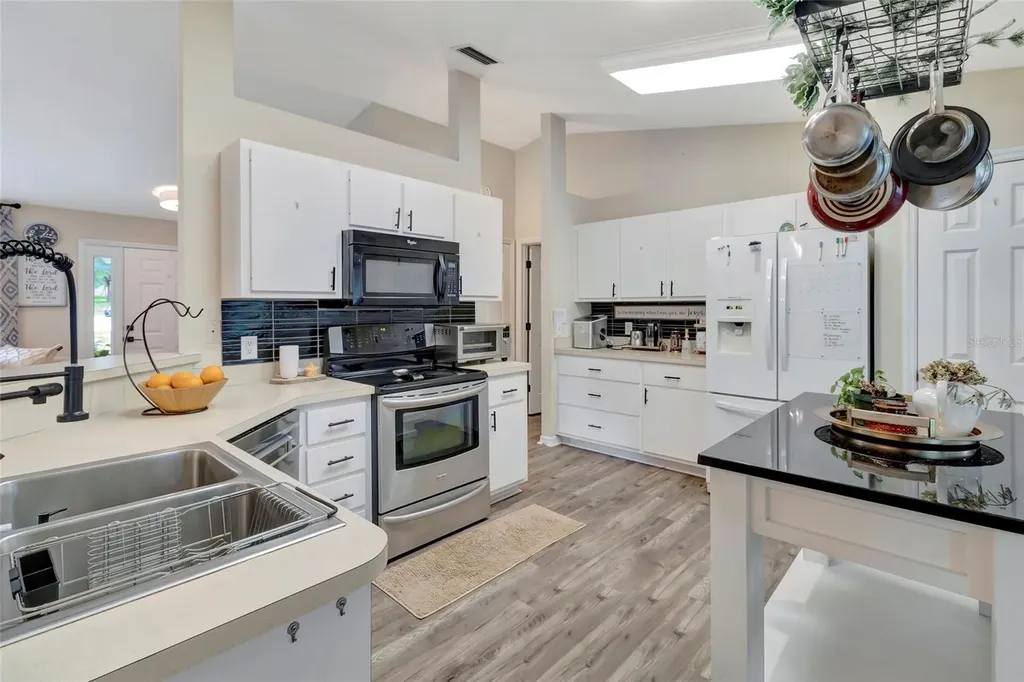 12500 Draw Drive Grand Island FL 32735