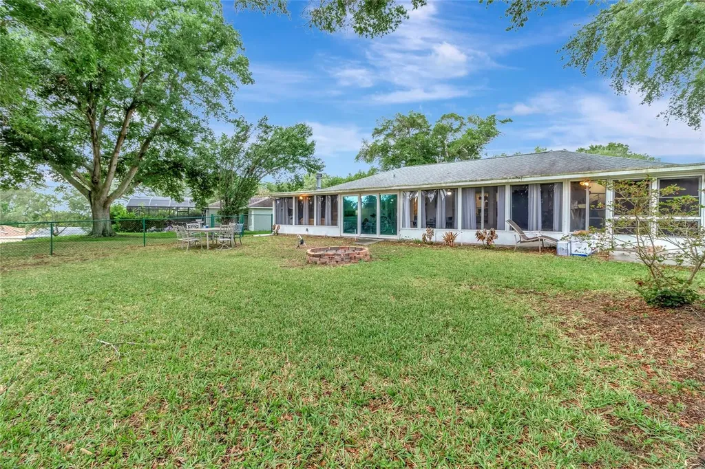 12500 Draw Drive Grand Island FL 32735